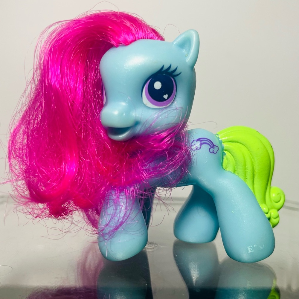 2009 My Little Pony G3.5 Rainbow Dash 3” Plastic McDonald's Happy Meal Toy